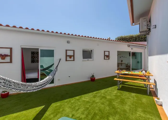 Chez Nous Gasthuis Azenhas do Mar